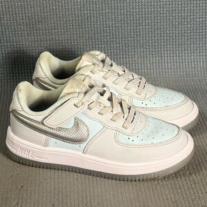 Nike Force 1 Low Easyon Pure Platinum Glacier Blue Shoes HQ3251-043 Kid’s Sz 13C